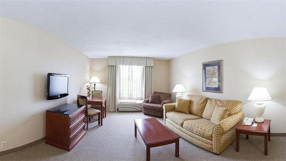 Holiday Inn Little Rock-Airport-Conference Center By Ihg Zewnętrze zdjęcie