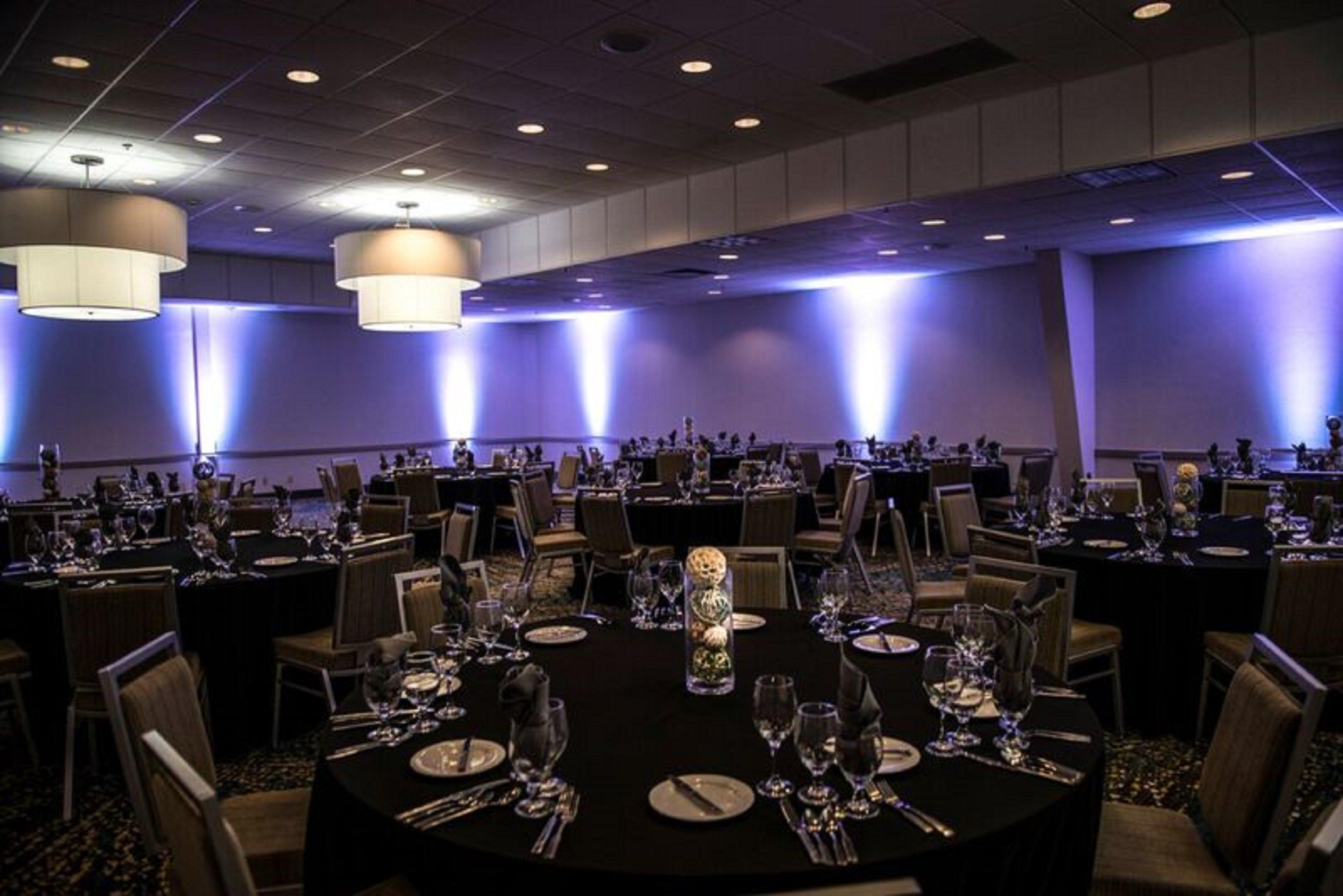 Holiday Inn Little Rock-Airport-Conference Center By Ihg Zewnętrze zdjęcie
